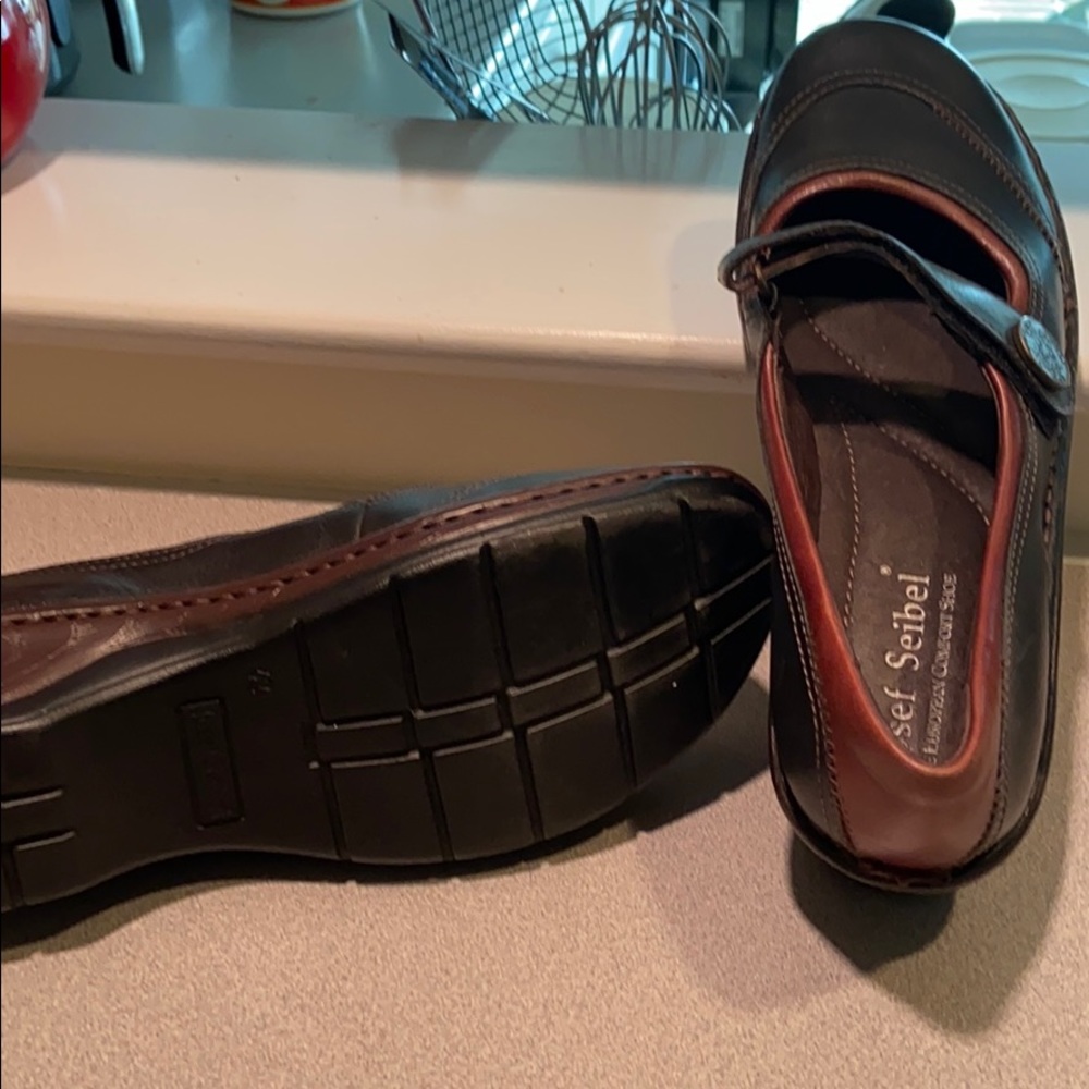 Josef Seibel shoes - Picture 2 of 3